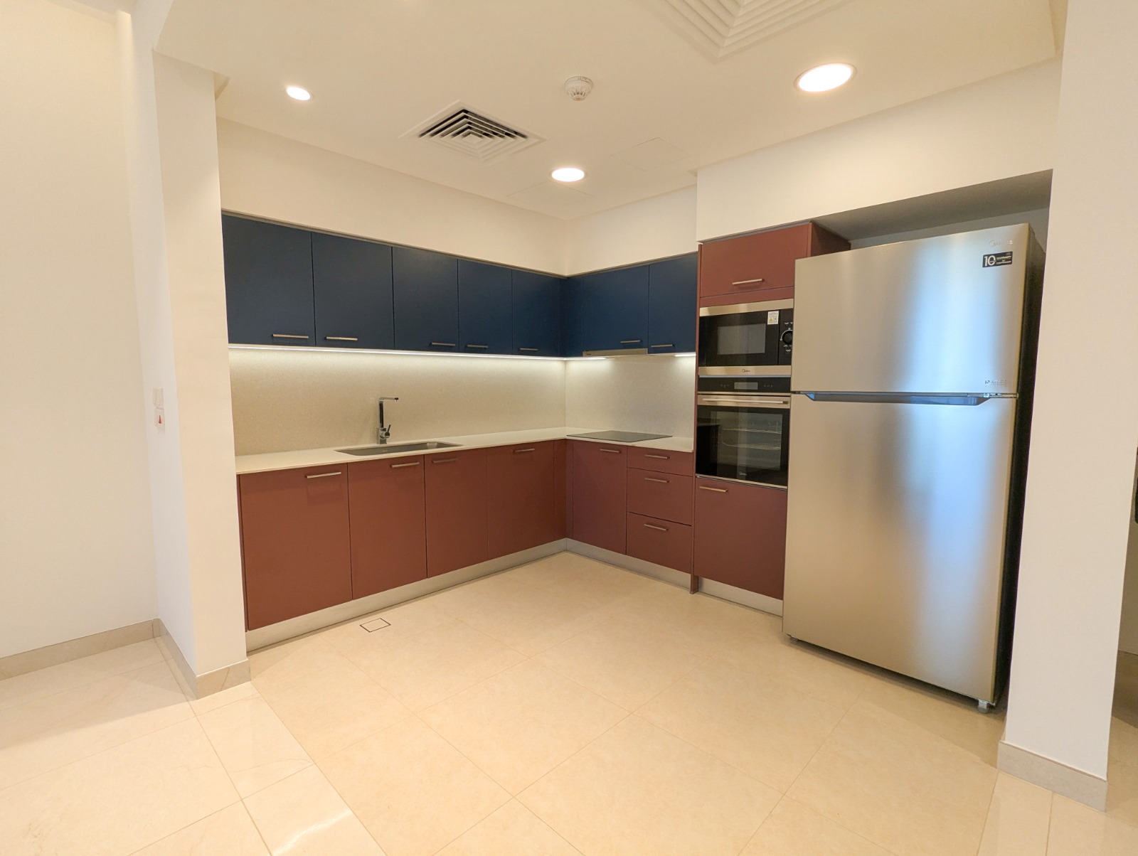 3 Bedrooms Apartment for Rent in Adliya